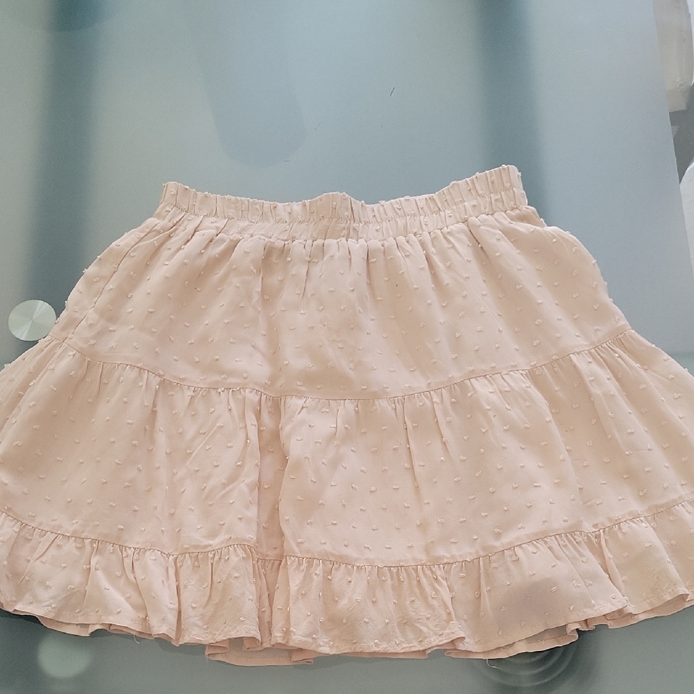 Nude Flowy Skirt Forever21 Size Small Skirt In Nude Double Layer Mini Skirt